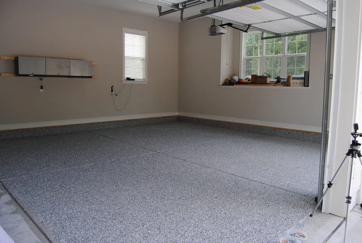 Newly coated garage floor from Penntek flooring